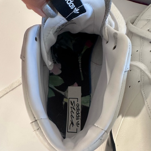 Adidas White and Black Athletic Shoes - Picture 6 of 6